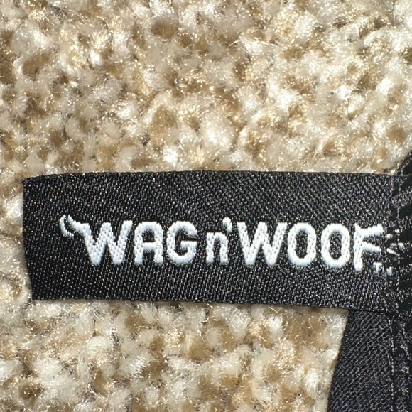 Wag N Woof Dog Shirt Small King Of The Home Black Gold Outfit Minimalist Soft - Picture 8 of 9